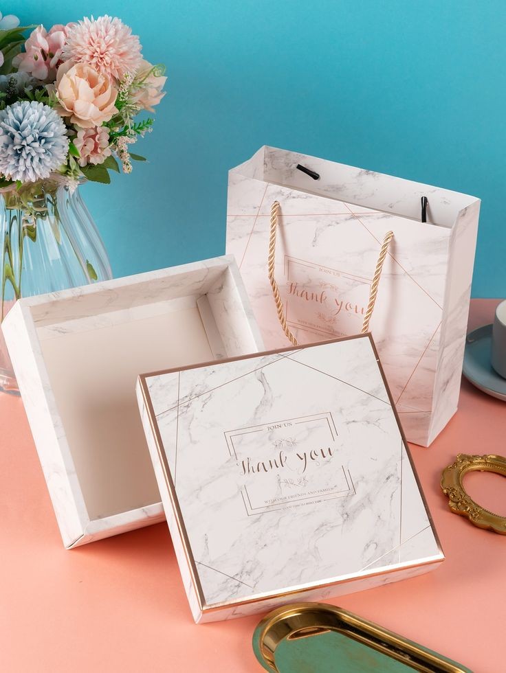 giftBoxSign27.jpg-image